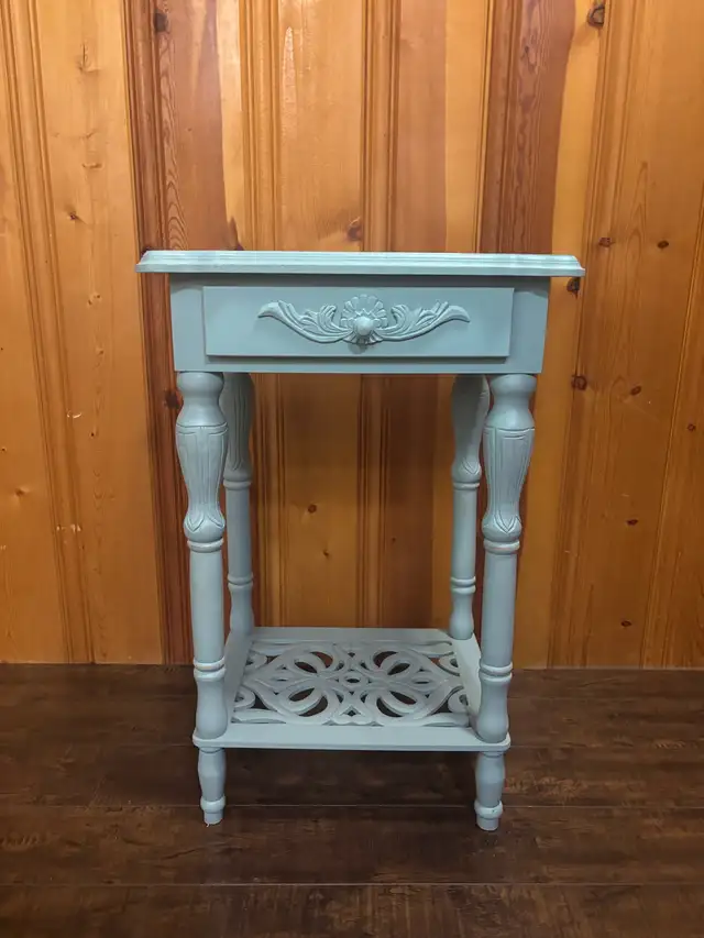 Vintage Antique side Table