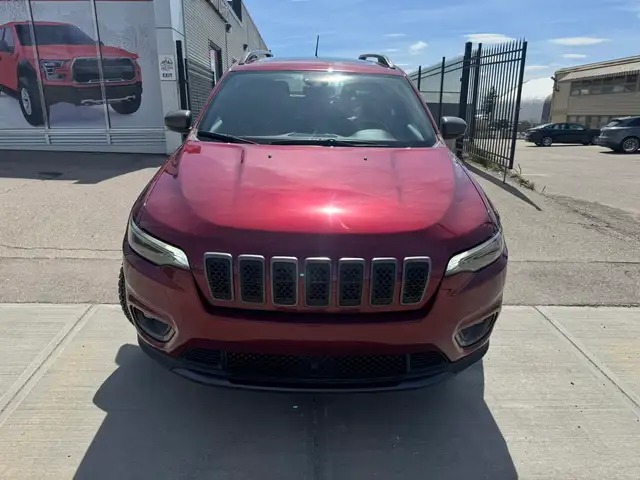 2021 Jeep Cherokee Latitude ONLY 32,000 km! - Photo 2