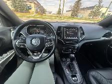 2021 Jeep Cherokee Latitude ONLY 32,000 km! - Photo 8