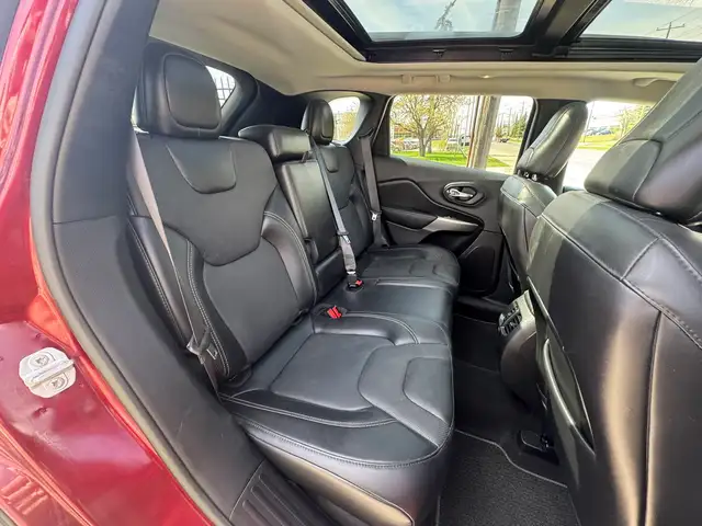 2021 Jeep Cherokee Latitude ONLY 32,000 km! - Photo 21