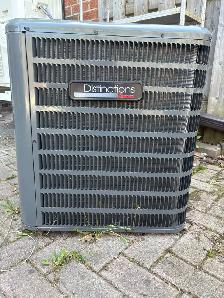 AC Unit Goodman Amana Distinctions Model GSX130181EJ