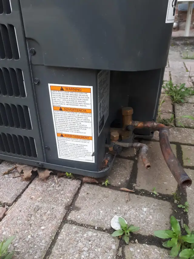 AC Unit Goodman Amana Distinctions Model GSX130181EJ - Photo 8