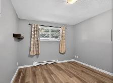 Two bedroom home with double garage for rent - Photo 6