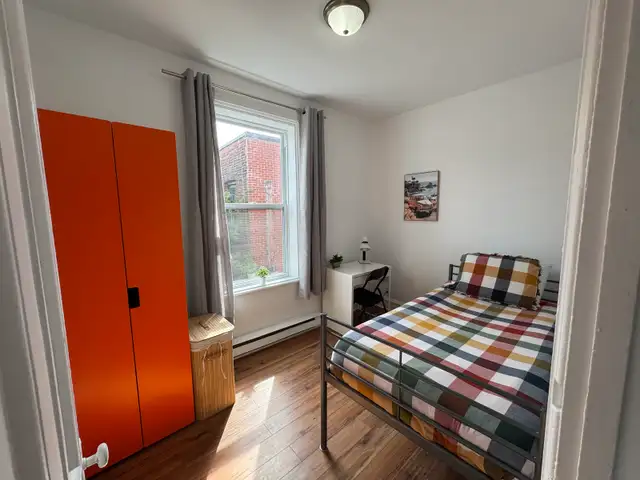 Rosemont superbe 4 1/2 meublé tout-inclus ! - Photo 3