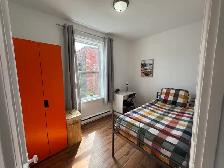 Rosemont superbe 4 1/2 meublé tout-inclus ! - Photo 3