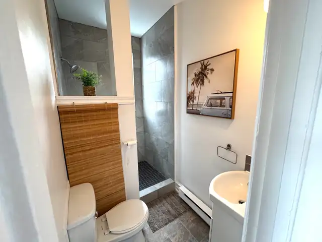 Rosemont superbe 4 1/2 meublé tout-inclus ! - Photo 8