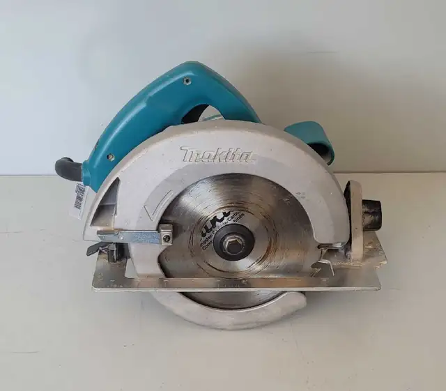 7 1/4' Makita 5007NB Skillsaw (27031791)