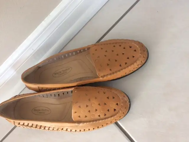 SOULIERS NEUFS CUIR BEIGE MARCHE-MELLOW COMFORT GR 7FEMME$20.00 - Photo 2