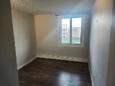 2 Bedroom Condo for rent - 1171 Ambleside Drive - Photo 5