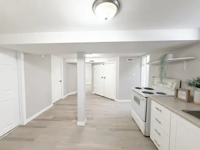 2 Bedroom Notre Dame - Photo 3