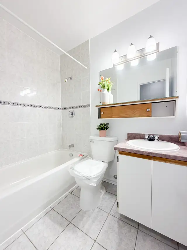 2 Bedroom Notre Dame - Photo 8