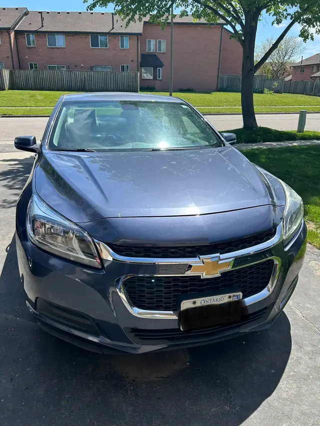 Chevy Malibu LS - Photo 3