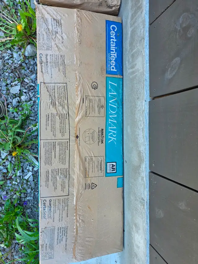 Black Fiber Glass Asphalt Shingles new bundles $25 - Photo 3