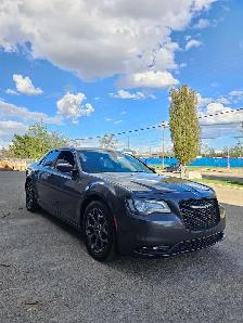 2016 Chrysler 300 S - Photo 3