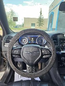 2016 Chrysler 300 S - Photo 11