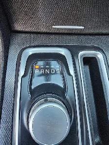 2016 Chrysler 300 S - Photo 13