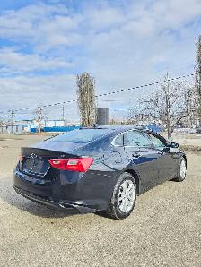 2017 Chevrolet Malibu LT - Photo 3