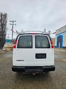 2009 Chevrolet Express 3500 - Photo 12