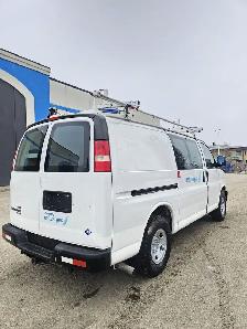 2012 Chevrolet Express 3500 - Photo 5
