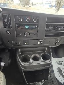 2012 Chevrolet Express 3500 - Photo 9