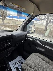 2012 Chevrolet Express 3500 - Photo 10