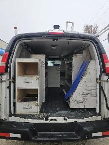2012 Chevrolet Express 3500 - Photo 14