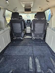 2014 Chrysler Town & Country Touring - Photo 10
