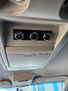 2014 Chrysler Town & Country Touring - Photo 12