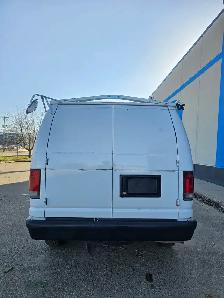 2013 Ford E-250 - Photo 5