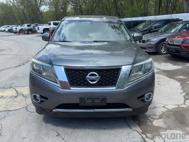 2016 Nissan Pathfinder 4WD 4dr S - Photo 2