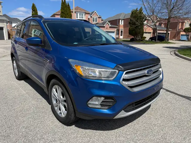 2017 Ford Escape FWD 4dr SE - Photo 2