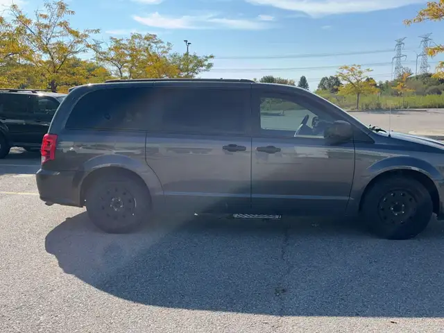 2018 Dodge Grand Caravan Canada Value Package 2WD - Photo 4