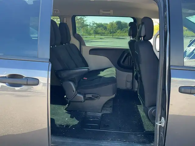 2018 Dodge Grand Caravan Canada Value Package 2WD - Photo 11