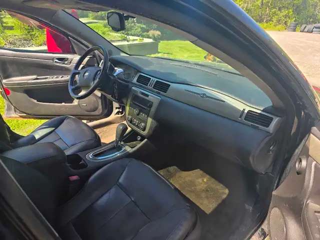 2011 Chevy Impala LTZ - Photo 9