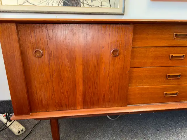 Mid-century modern Teak Sideboard credenza buffet entertainment - Photo 2