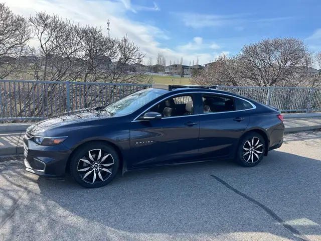 2018 Chevrolet Malibu LT - Photo 3