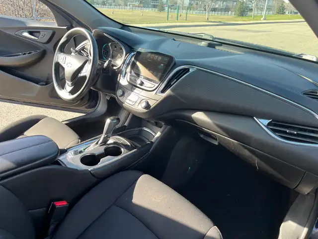 2018 Chevrolet Malibu LT - Photo 5