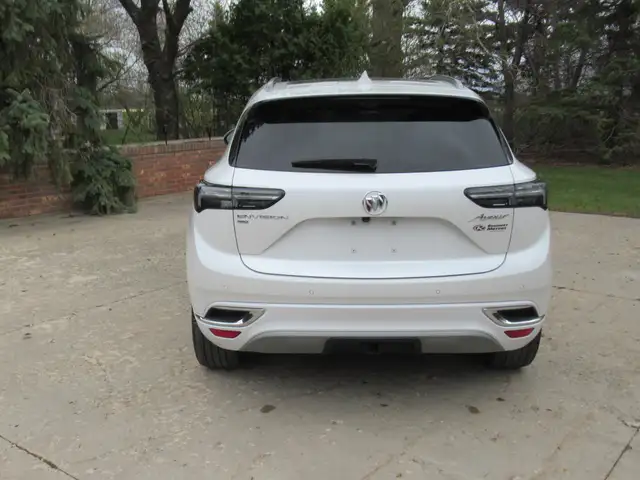 2023 Buick Envision Avenir AWD - Photo 4