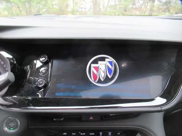 2023 Buick Envision Avenir AWD - Photo 19