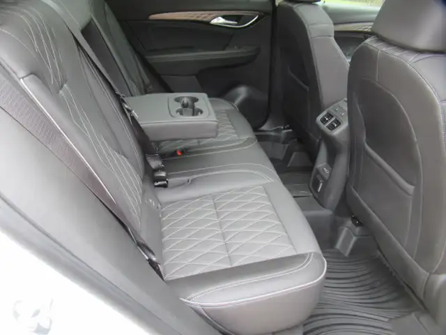 2023 Buick Envision Avenir AWD - Photo 27