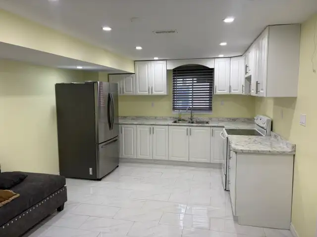 Basement Apartment for Rent in Brampton - Photo 2