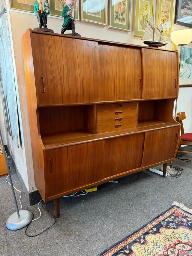Mid-century modern Danish Teak Sideboard