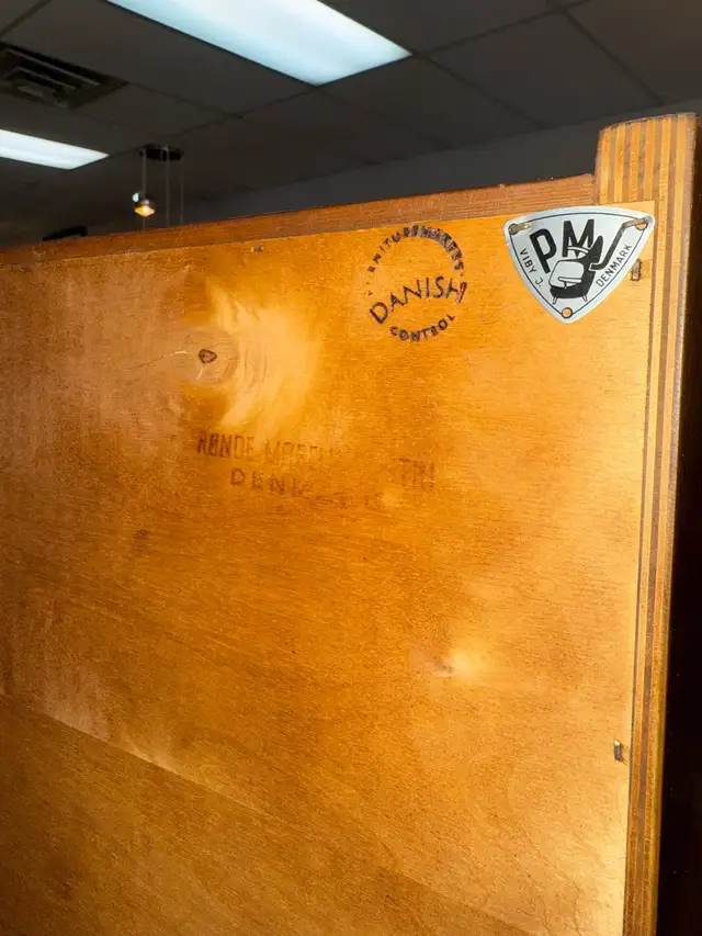 Mid-century modern Danish Teak Sideboard - Photo 8