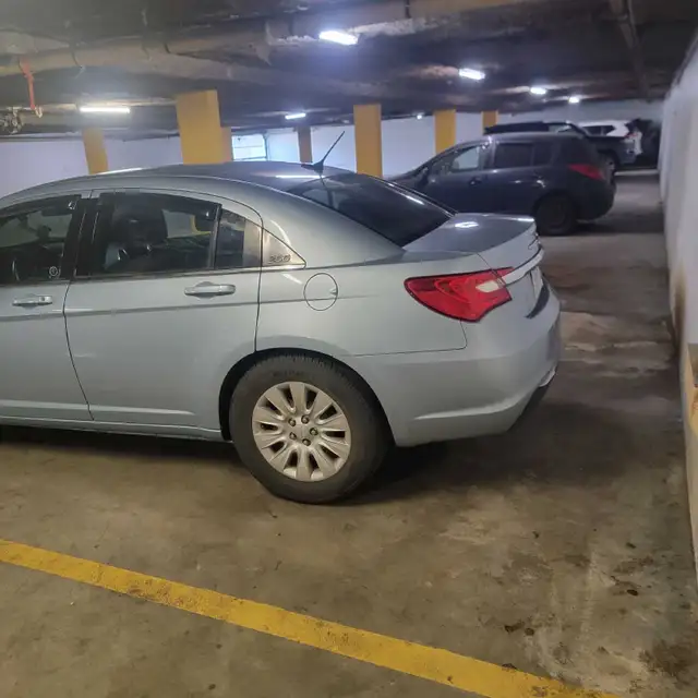 Selling 2012 Chrysler 200 - Photo 3