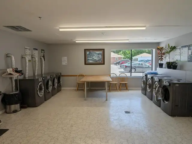 1 & 2 BEDROOM UNITS - ALL UTILITIES INCLUDED - $1795.00-$2080.00 - Photo 9