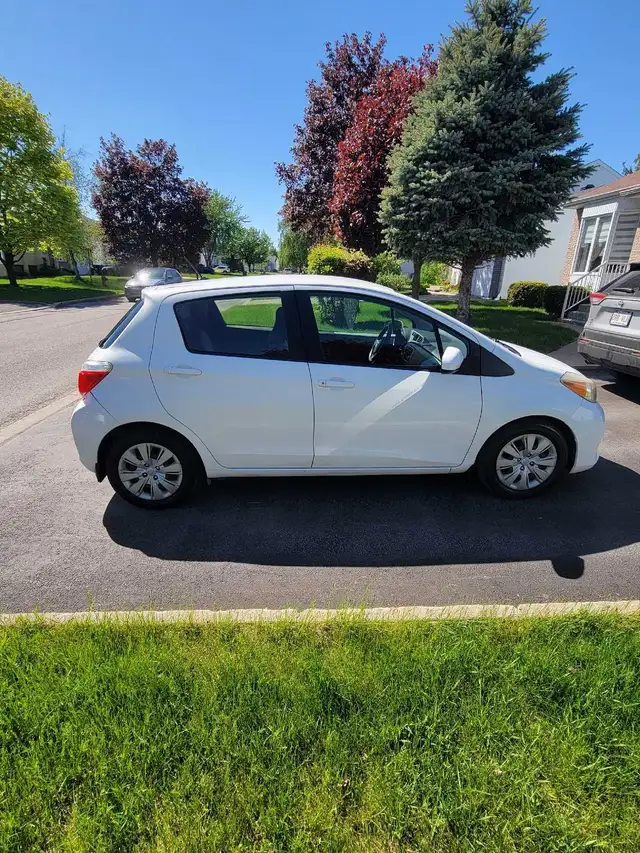 Toyota Yaris - Photo 3