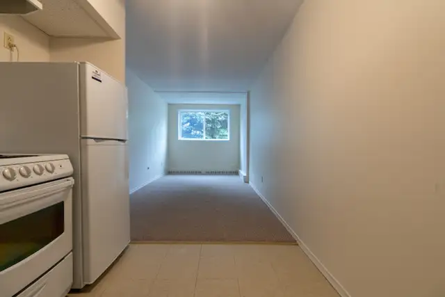 2100 Regent Street - Bachelor for Rent in Sudbury