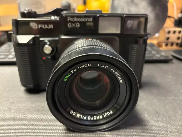 Fuji Professional 6x9 GW690 II SN#3110021 - $1650