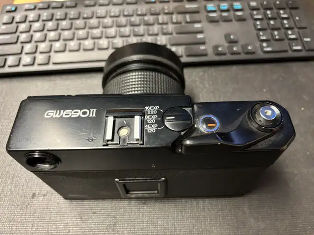 Fuji Professional 6x9 GW690 II SN#3110021 - $1650 - Photo 3