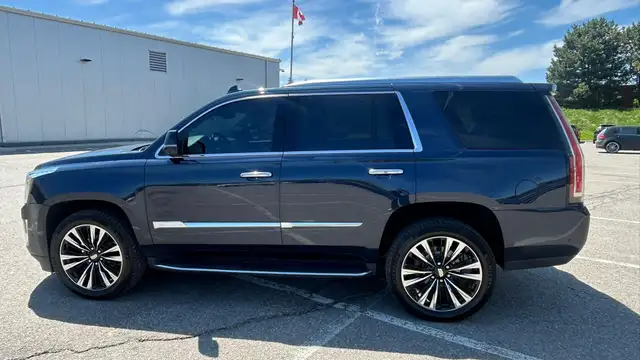 2017 Cadillac Escalade - Photo 11